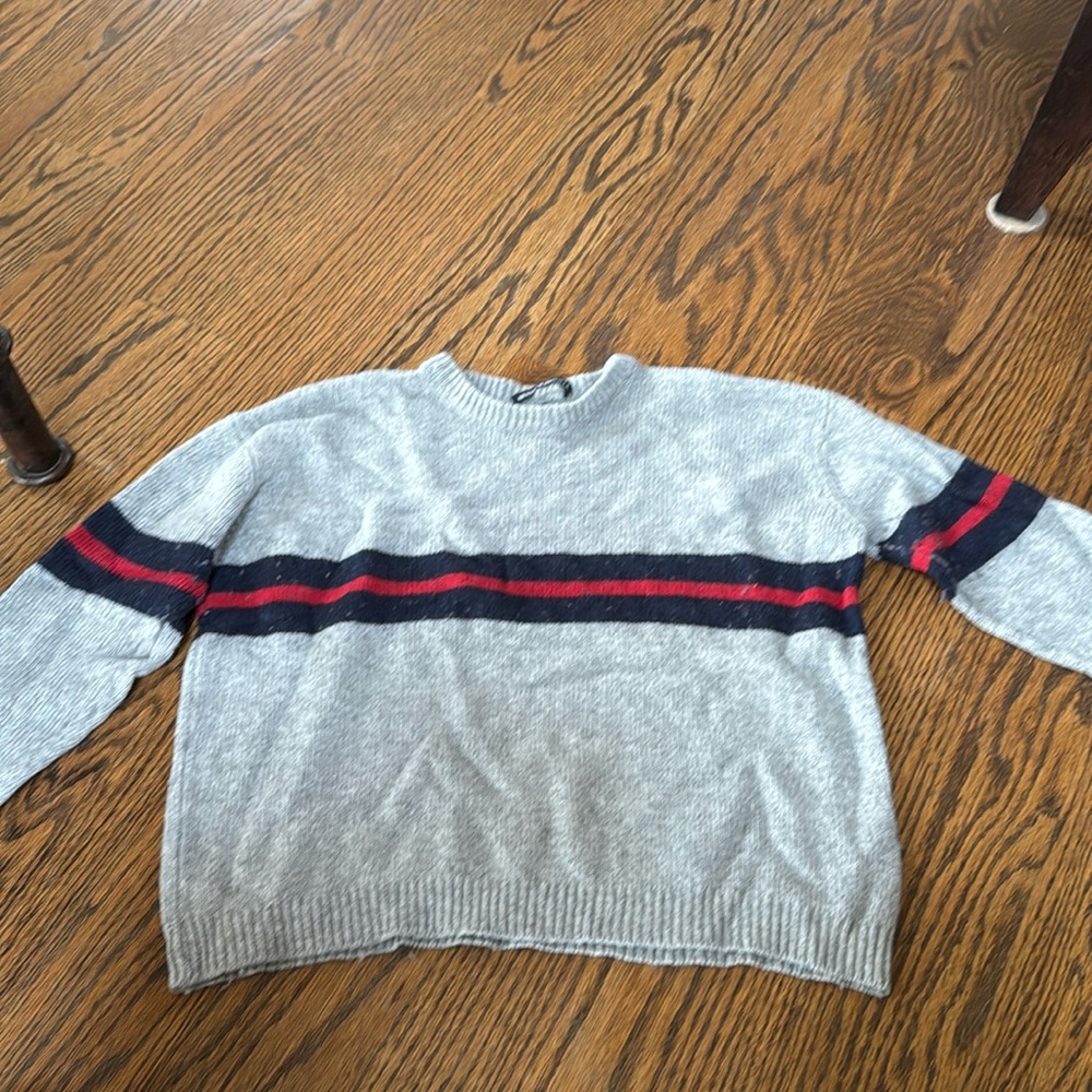Brandy Melville sweater